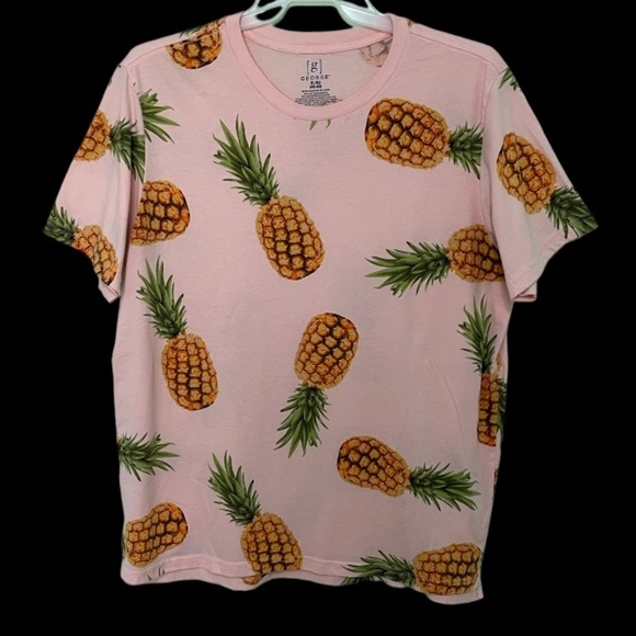 Pineapple tee shirt size XL pink in color, clean, no stains, great condition - Picture 1 of 6